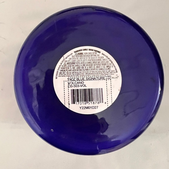 Capri blue volcano candles lot of 2 19oz size - Picture 4 of 8